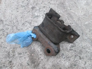 2007 VAUXHALL MERIVA VXR 1.6 TURBO Z16LET ENGINE MOUNT RUBBER SUPPORT INC BOLTS - Picture 1 of 3
