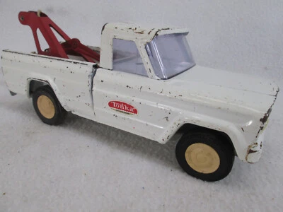 Vintage 1960's 1970's Mini Tonka white Jeep Wrecker Tow Truck - Image 1 of 4