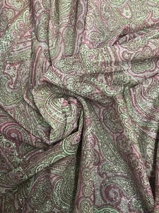 4 METRES GOOD QUALITY STRETCH GLITTER MESH NET PAISLEY PRINT DRESS FABRIC PINK - Picture 1 of 4