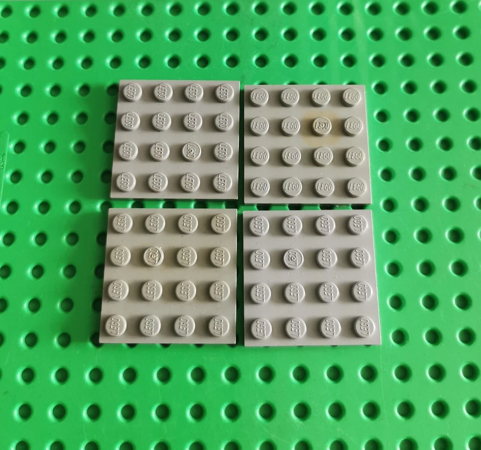 LEGO Platte Bauplatte Basisplatte flach 4 stk alt hellgrau 4x4 Plate 3031 R2 - Bild 1 von 1