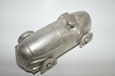 Aluminio Vintage Juguete Coche de Carreras Automóvil Escritorio Decoración del Hogar Decorativo Novedad  Foto 1 de 4