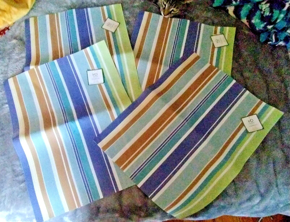 Set of 4 Indoor/Outdoor Textilene Placemats Ava Stripes  13 X 19" By HD Designs - Image 1 of 4