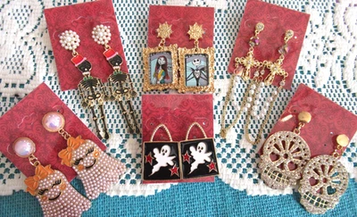 Pendientes HALLOWEEN 6 PARES Skellington Calaveras Fantasma Cruz Pierced PENDIENTES NUEVOS CON ETIQUETAS Foto 1 de 4