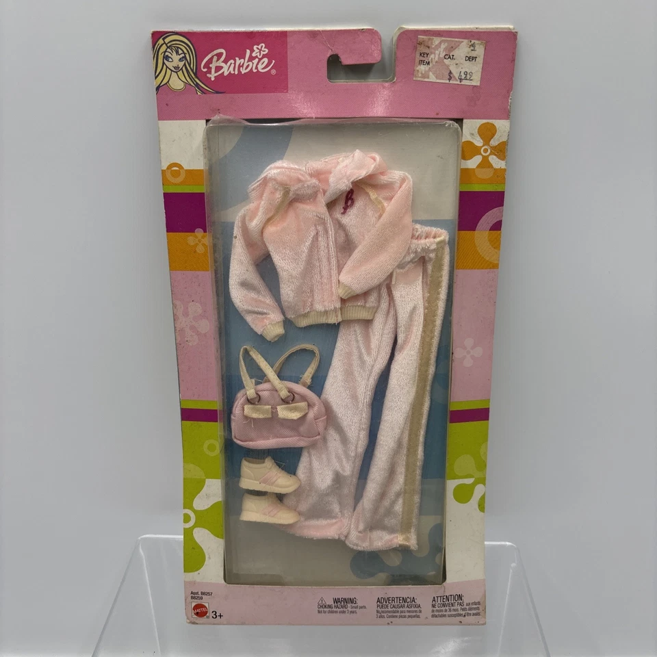Barbie Fashion Avenue DIVA DRIVE Rosa Traje de Pista Bolso y Zapatos B8259 2003 NRFP Foto 1 de 4