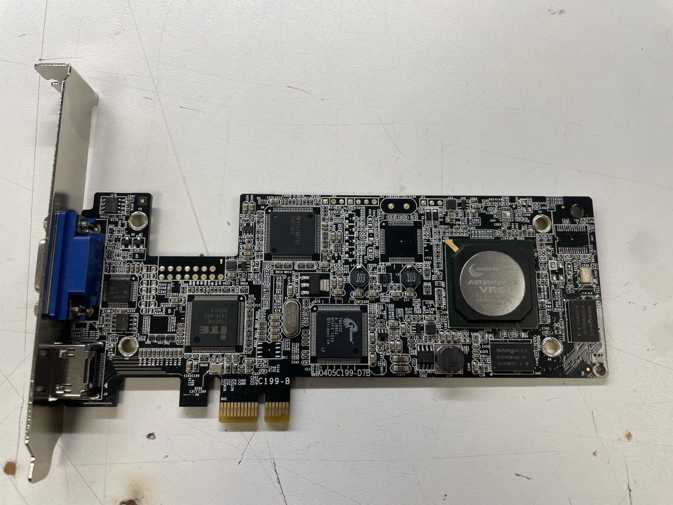 Tarjeta de captura de  vídeo AVerMedia Game Broadcaster HD C127 (VGA y HDMI) - Imagen 1 de 3