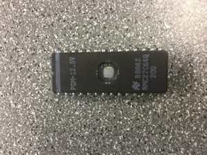 NMC27C64Q-200 B8842 PGM=12.5V EPROM Integrated Circuit IC Vintage x 1pc UK - Picture 1 of 3
