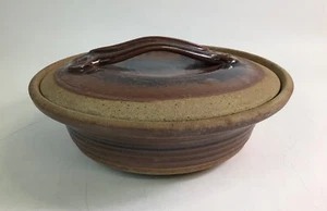 Studiokeramik - Terrine / Topf mit Deckel - braun - handgeworfen/gefertigt - Bild 1 von 11