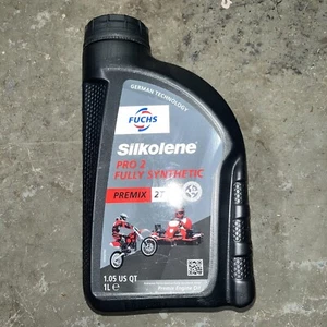 Fuchs Silkolene Pro 2 Synthetic 2T Racing Motorcycle Engine Oil 1L New - Picture 1 of 2