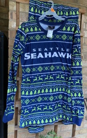 Seattle Seahawks “ugly Sweater” Style Pajamas NFL Youth L 14/16 Cover