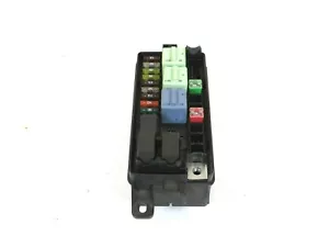 Scatola fusibili poggiapiedi passeggero motore benzina MINI R58 R60 R61 9240943 originale usata - Foto 1 di 6