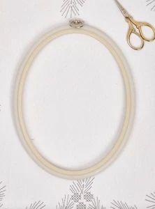 Oval Flexi Hoop Nurge 230-9 White - Picture 1 of 1