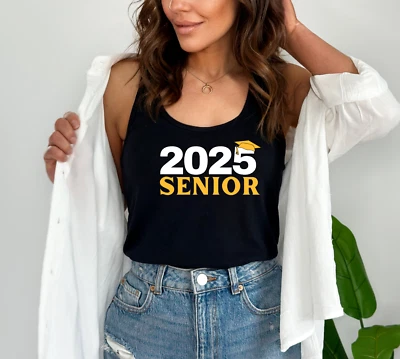 Camiseta sin mangas universitaria, clase de 2025, camisa de graduación, regalo de graduación, camisas de último año Foto 1 de 2