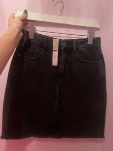REDHERRING BLACK DENIM SKIRT - SIZE 8 - WITH POCKETS - NEW WITH TAGS - Picture 1 of 3