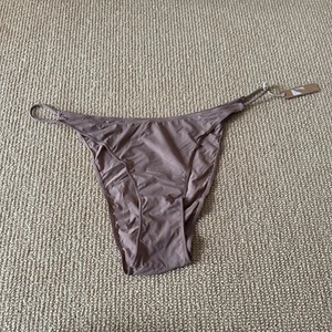 Kim Kardashian Skims Sienna Cheeky Bikini, Size 3X NWT - Picture 1 of 3
