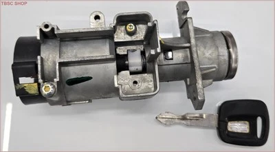 2000 01 02 03 04 05 2006 LINCOLN LS Key Lock Ignition Lock with Key - Image 1 of 4