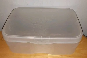 Contenedor de plástico con tapa transparente vintage Qtip para hisopos de algodón 6"x 4"x 2,25" - Imagen 1 de 8
