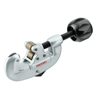 32940 #30 Screw Feed Tubing Cutter, 1-inch to 3-1/8-inch Conduit Cutter - Image 1 of 4