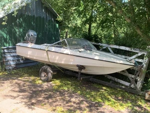 Fletcher arrow Flyte speed boat 50 hp 2 stroke Project nearly finished - Picture 1 of 12
