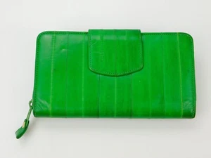 Lee Sands Green Eel Skin Wallet 8" Zip Around Organizer, Checkbook, Cards, Coins - Picture 1 of 5
