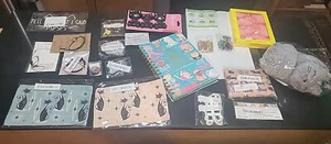 CAT LOVERS Lot Pins, small bags, book, bracelets, Ear muffs, ETC.. 22 pcs, new! - Picture 1 of 14