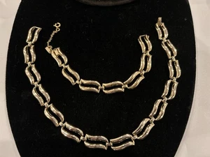 Juego de collar y pulsera de 7" de cadena de eslabones plateados Monet firmados de colección - Imagen 1 de 6