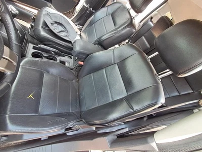 Asiento delantero izquierdo usado se adapta a: Jeep Compass 2012 canastilla cuero eléctrico con aire Foto 1 de 4