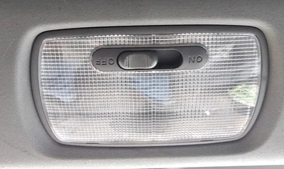 Cúpula trasera Honda Pilot 2009-2015 gris claro oscuro OEM carga ovalada pequeña Foto 1 de 4