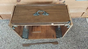VINTAGE SEWING MACHINE CABINET BOX W/ORIGINAL HARDWARE ALDENS PARTS/REPAIR - Picture 1 of 6