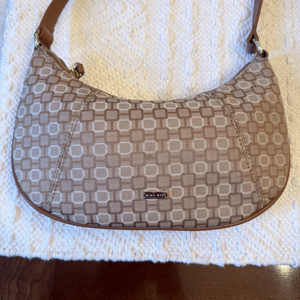 De Colección Años 90 Y2K Mini Baguette Bolso de Hombro Cartera Marrón Bronceado Nine West Preppy Aughts Foto 1 de 4