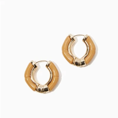 NWT! Lilly Pulitzer Rattan OYSTER BAY HOOP EARRINGS Bamboo Resin Gold Metallic - Image 1 of 4