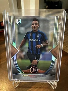 2022/23 Museo Topps UCL LAUTARO MARTINEZ INTER MILAN #1 - Imagen 1 de 2