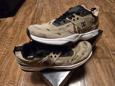 DC Shoes "E. Tribeka TX SE" - Official Multicam Arid (Size 10) - Image 1 of 4