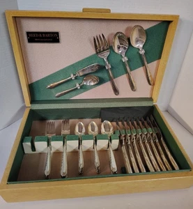 Vintage Reed & Barton SILVER BLOSSOM 53-teiliges Versilbertes Set anlaufgeschützt Holzbox - Bild 1 von 12