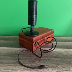 Razer Seiren X USB Super Cardioid Condenser Microphone Black - Photo 1/1