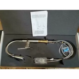 Newport Brass 1500-5203/15S East Linear Estrattore Spray Rubinetto Barra ad Arco Alto - Foto 1 di 2