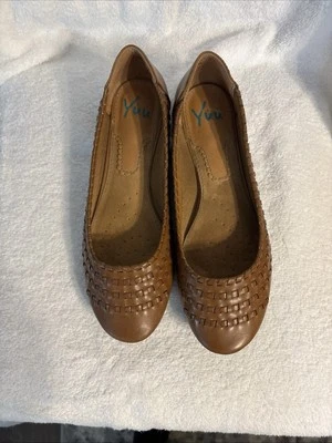 Yuu Marrón Pisos Para Mujer Talla 9.5 Cuero Puntera Redonda Sin Cordones "Hilary" Foto 1 de 4