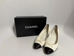 Vintage Chanel Ballerinas weiß CC Logo Leder 38 - Bild 1 von 13
