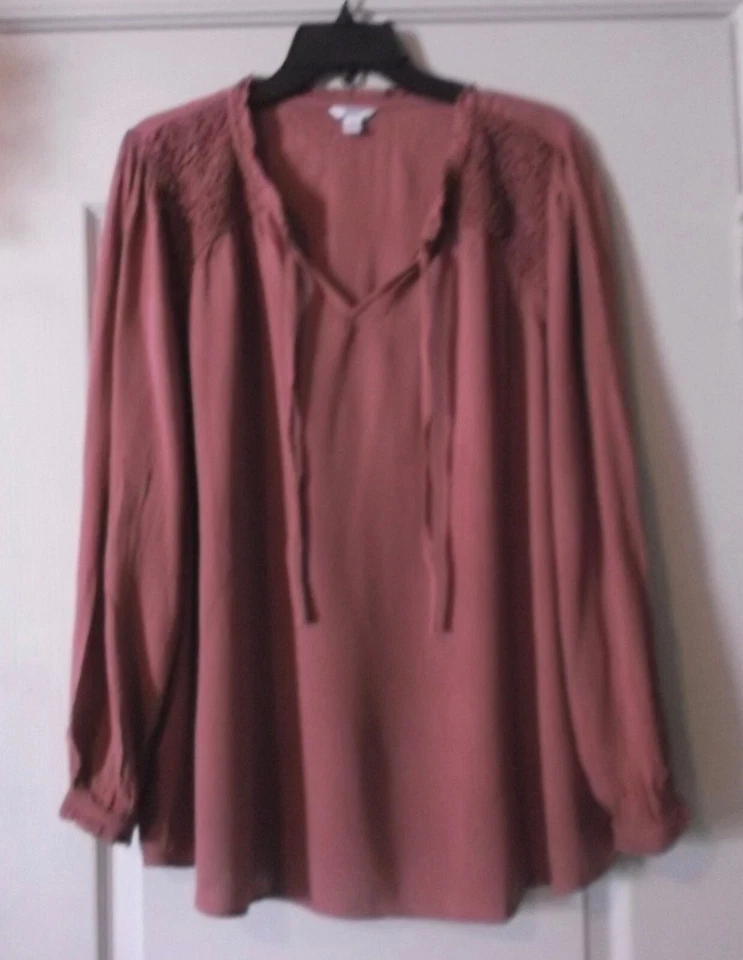 SONOMA SHABBY MAUVE LONG SLEEVE MATERNITY TOP - SIZE MEDIUM -