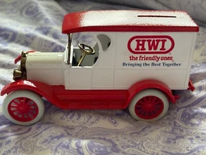 NIB Vintage Collectible HWI Red/White DieCast 1923 International Truck 1/25 Bank - Picture 1 of 5
