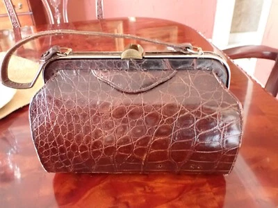 Bolsa satchel vintage marrom jacaré anos cinquenta com bolsa para moedas - Imagem 1 de 4