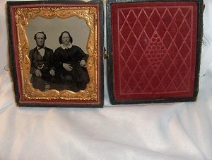 Antique Tintype Photos Miniature 1800's Man & Wife Pocket Watch Wood Case D4 - Picture 1 of 4