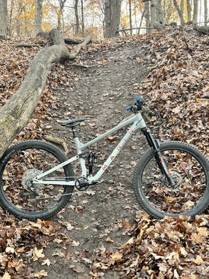 Marin Rift Zone 2024 Grande 27.5 Con Mejoras Hacer Oferta O Comerciar Mecánico Propiedad Foto 1 de 3