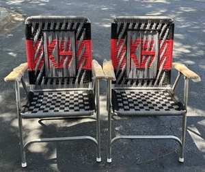 2 Vintage Kiss Makramee Rasenstühle rot schwarz Aluminiumgestell Punk Rock Schallplatte - Bild 1 von 13