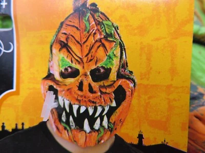 Máscara de calabaza inquietante Foto 1 de 4