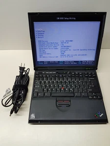 IBM Thinkpad T21 2647-4BU 13.3" Pentium 3 800 + 384MB + 20GB Windows 98SE *READ* - Picture 1 of 12