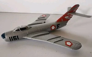 Mikoyan MiG -15 Indonesian  Air Force - 1/72 Built plastic aircraft - Picture 1 of 5