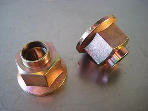 LOT OF 2 - Volvo 850 S70 C70 V70 CV Joint CV Axle Spindle Nut M20x1.5  - Picture 1 of 3