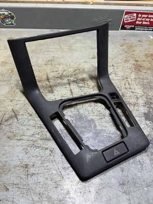 Cubierta de bisel envolvente de palanca de cambios de consola central negra 94-99 BMW E36 serie 3 Foto 1 de 4