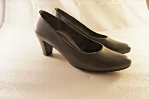 Gabor Damen Schuhe Gr. 39 schwarz Pumps Gr. 5 1/2 neuwerig - Bild 1 von 4