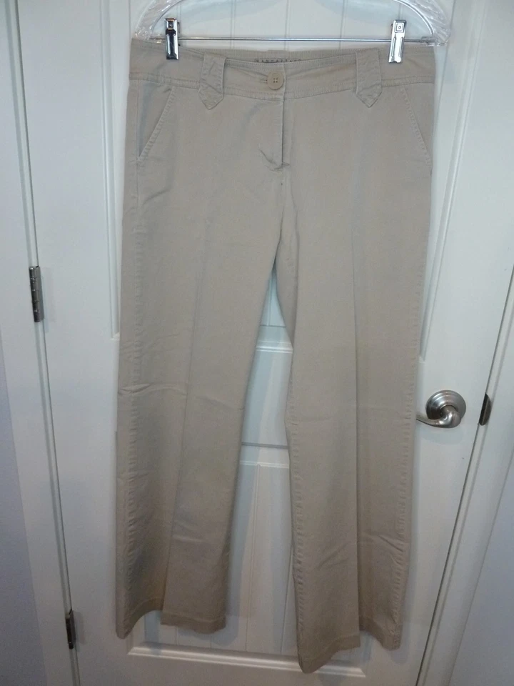 Womens NY&Co Manhattan Chino Stretch Tan/Beige Straight Leg Pants Sz 4 W 32 I 31 - Image 1 of 4
